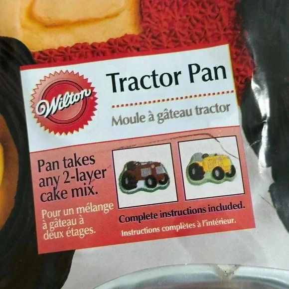 Wilson Tractor cake pan New - Picture 3 of 3